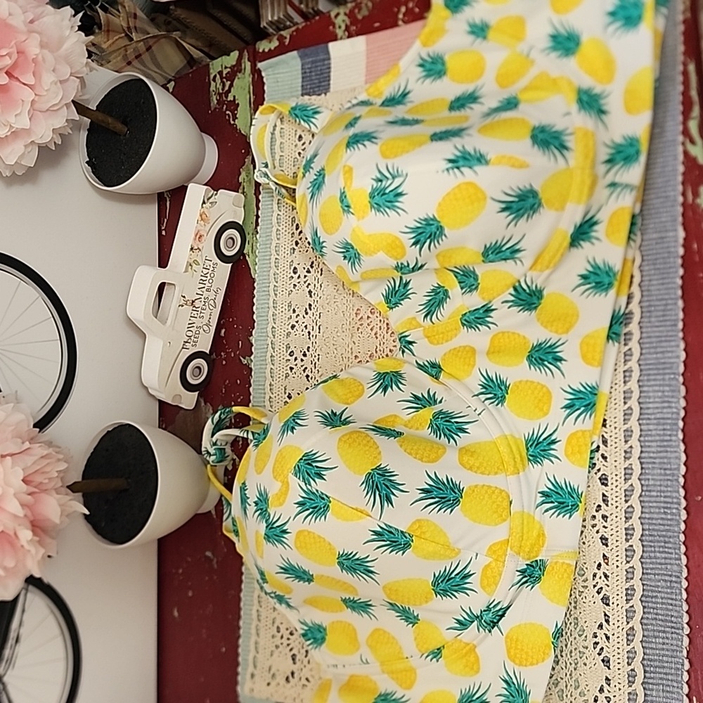 NWOT Plus Size Old Navy Swim Top